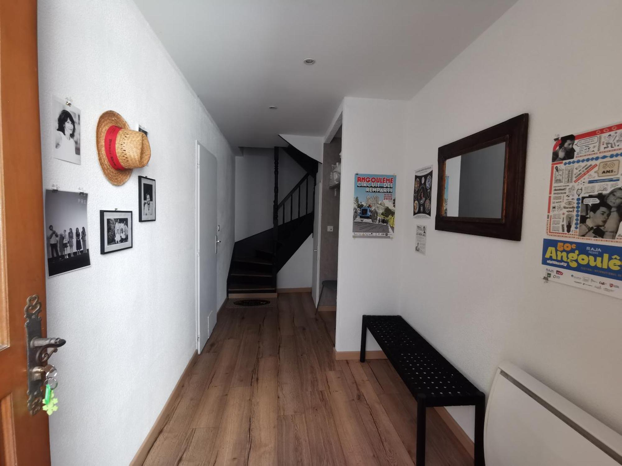 Maisondeville_Le_Cent_Un Angoulême Exteriör bild